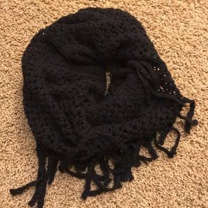 Womens fringe scarf